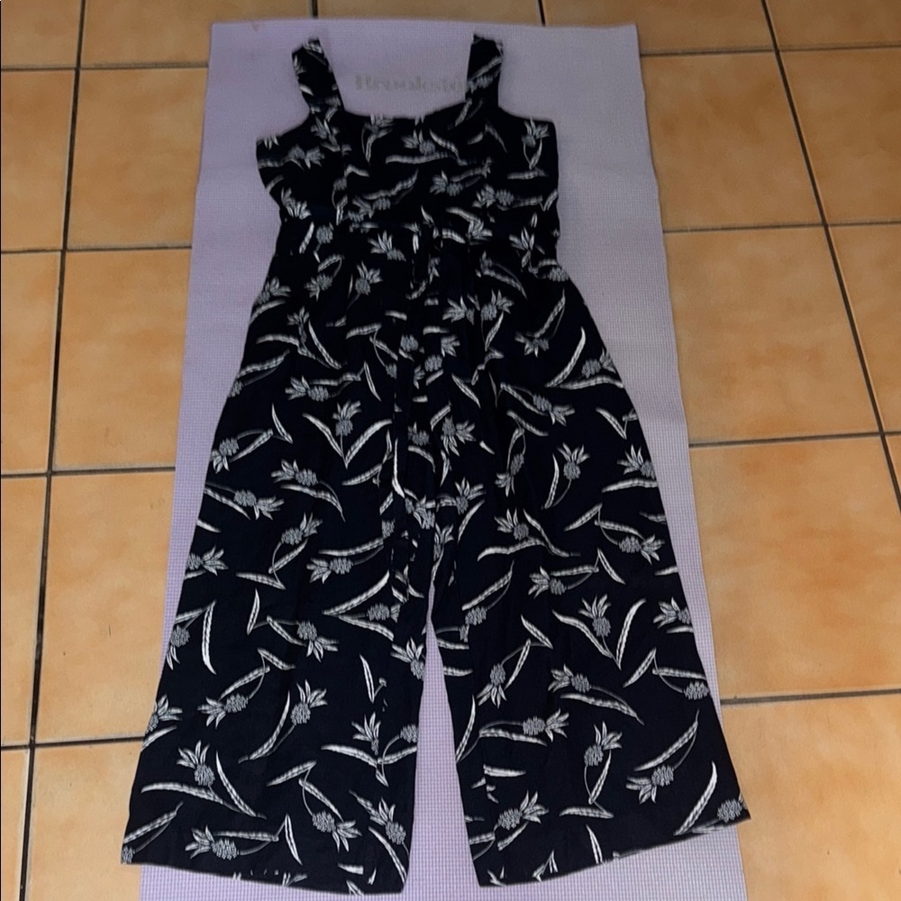 Ann Taylor Factory White and Blue Jumpsuit with Palazzo Style 125